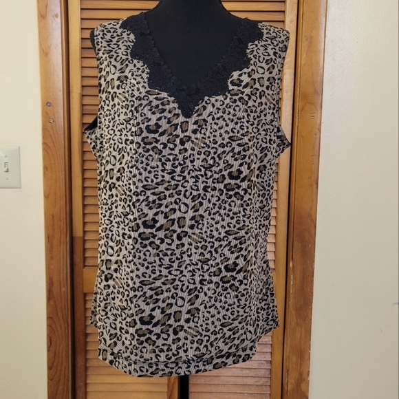 Avenue Tops - EUC Avenue Animal Print Tank Top Plus Size 14/16